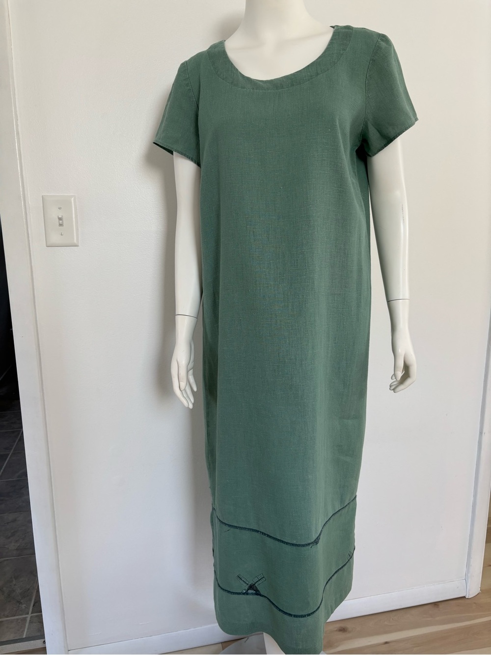 Sage Green  Linen Short-Sleeve Maxi Dress